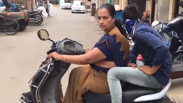 200 ரூபாயுடன் லம்போர்கினி கார் வாங்க போன பொடியன்!