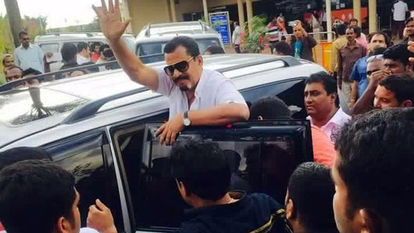 இது நிச்சயம் உங்களுக்கு பிரம்மிப்பை ஏற்படுத்தலாம்... இருட்டுலக தலைவனிடம் இத்தனை ஆடம்பர கார்களா?