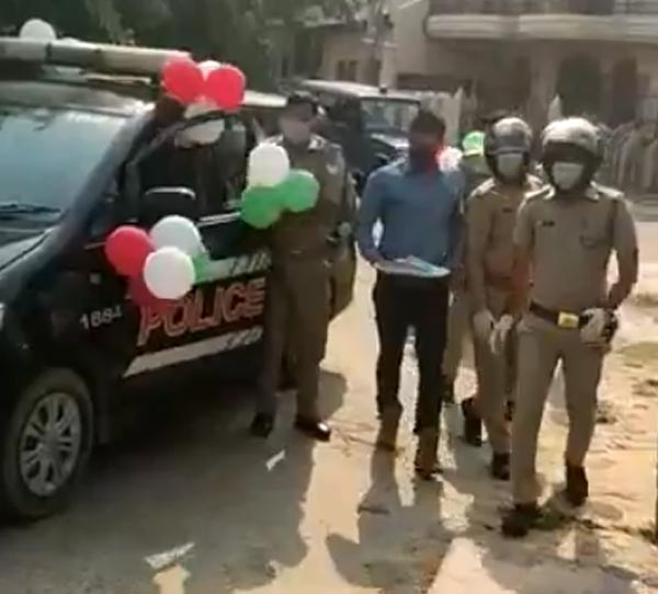 குழந்தையின் வீட்டிற்கு ராஜ மரியாதையுடன் வந்த போலீஸ் வாகனங்கள்... காரணம் தெரிஞ்சா அசந்து போய்ருவீங்க