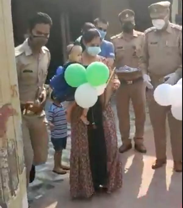 குழந்தையின் வீட்டிற்கு ராஜ மரியாதையுடன் வந்த போலீஸ் வாகனங்கள்... காரணம் தெரிஞ்சா அசந்து போய்ருவீங்க