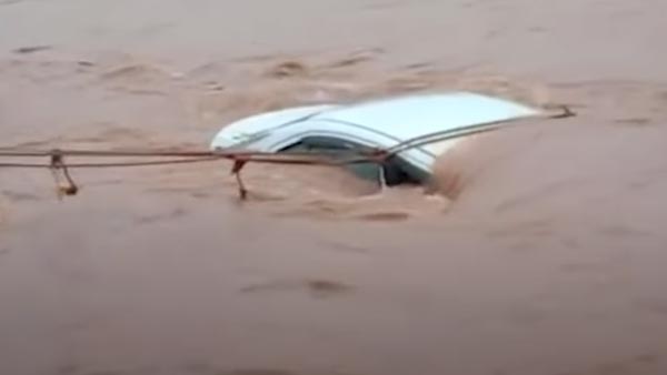 புதுமண ஜோடிக்கு இப்படியொரு நிலமையா..? இத வீடியோ எடுக்க எப்படிதான் மனசு வந்துச்சோ!