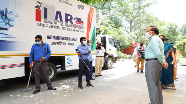உலக நாடுகளை மெர்சலாக்கிய இந்தியா! 8 நாட்களில் உருவான நடமாடும் பரிசோதனை மையம்... இதுல இவ்ளே ஸ்பெஷல் இருக்கா?