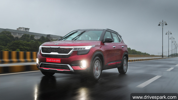 கியா செல்டோஸ் காரின் விலை குறைவான வேரியண்ட்டுகளில் கூடுதல் வசதிகள் அறிமுகம்!