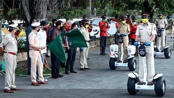 என்ன ஆனாலும் இது குப்புற சாயாது! சென்னை காவல்துறை அடுத்து மும்பை போலீஸில் இணைந்த நவீன மின்சார வாகனம்...