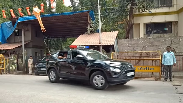 மஹாராஷ்டிரா முதலமைச்சர் கான்வாயில் பைலட் வாகனமாக மாறிய ஹாரியர்... இதைவிட வேறென்னங்க பெறுமை இருக்கு!