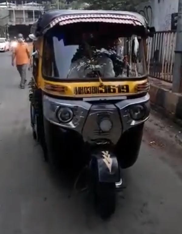ஆனந்த் மஹிந்திராவையே ஈர்த்த ஆட்டோ... கொரோனா போராளியாக மாறிய மூன்று சக்கரக்காரன்... வீடியோ!