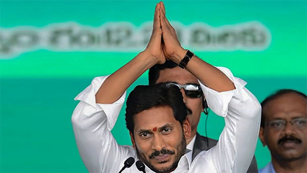 மீண்டும் இந்தியாவையே பொறாமை அடைய வைத்த ஆந்திர அரசு... மக்களின் மனதில் நீங்க இடத்தை பிடித்த ஜெகன் மோகன் ரெட்டி!