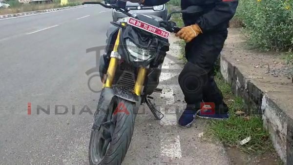 பிஎம்டபிள்யூ எஃப்900 ஆர் பைக்கிற்கு இணையான ஹெட்லைட் உடன் பிஎஸ்6 ஜி310 ஆர்... மீண்டும் சோதனை...