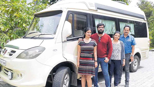 கேரவனை வழங்கி பிரபல நடிகர் உதவி... 4,000 கிமீ பயணித்து கர்ப்பிணியை வீட்டிற்கு அழைத்து வந்த கணவர்...