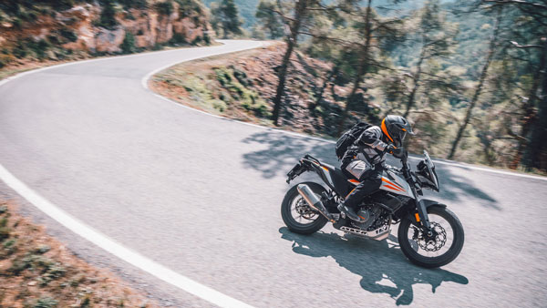 கேடிஎம் 390 அட்வென்ச்சர் பைக்கிற்கு ரூ.6,999 மாதத் தவணை திட்டம்!