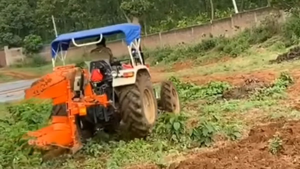 யாருமே எதிர்பாக்காத ஒன்னு... சூப்பரான டிராக்டரை விலைக்கு வாங்கிய தல டோனி... ஆச்சரியத்தில் ரசிகர்கள்
