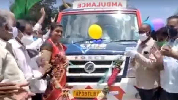 அவசரமாக போக வேண்டிய ஆம்புலன்ஸை எடுத்து ஜாலியாக ஓட்டிய ரோஜா... வீடியோ எடுக்க சொல்லி அலப்பறை...