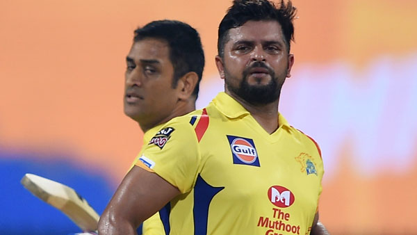 மகளுடன் அவசர அவசரமாக விலையுயர்ந்த காரில் புறப்பட்ட சுரேஷ் ரெய்னா... ஏன் தெரிஞ்சா திட்டிபுடுவீங்க!