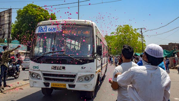 ஸ்மார்ட்-ஆக மாறிய குஜராத் பஸ்கள்... பயணிகளுக்கு அதிநவீன வசதிகள் அறிமுகம்... என்னென்ன தெரியுமா?