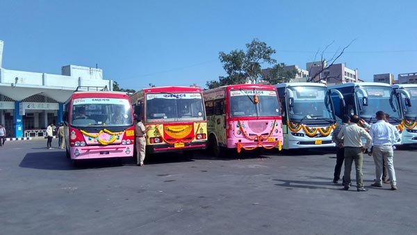 ஸ்மார்ட்-ஆக மாறிய குஜராத் பஸ்கள்... பயணிகளுக்கு அதிநவீன வசதிகள் அறிமுகம்... என்னென்ன தெரியுமா?
