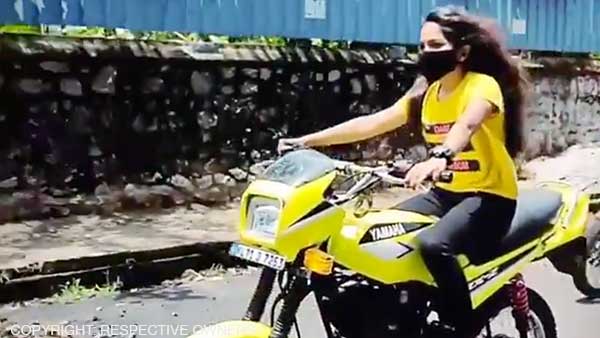 யமஹா பைக்கில் ஓவரா சீன் போட்ட சிறுமி... வீடு தேடி வந்த அதிகாரிகள்... அடுத்து என்ன நடந்தது தெரியுமா?