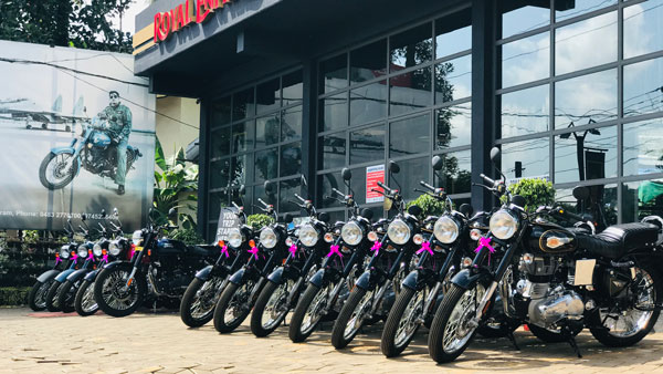 ராயல் என்பீல்டு பைக்குகளை வாங்கி குவிக்கும் மலையாளிகள்... ஓ இதுதான் காரணமா..!