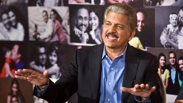 தொழிலதிபர்னா இப்படி இருக்கனும்... ஏழை விவசாயியை ஆச்சரிய பரிசால் மகிழ வைக்கும் ஆனந்த் மஹிந்திரா?
