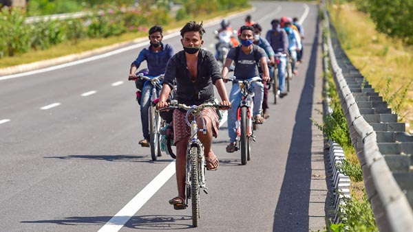 வீட்டில் இருந்து ஸ்டேஷனுக்கு சைக்கிளில் வரும் போலீஸ்காரர்... எவ்வளவு தூரம்னு தெரிஞ்சா அசந்திருவீங்க