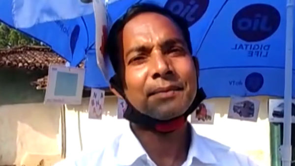 ஆன்லைனில் படிக்கும் வசதி இல்லாதவர்களுக்காக ஆசிரியர் செய்த காரியம்... என்னனு தெரிஞ்சா அசந்திருவீங்க