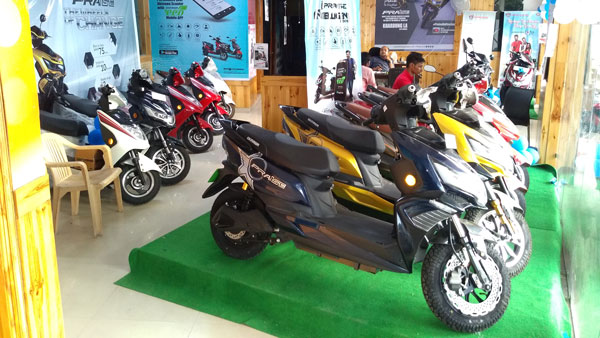இந்தியாவில் அதிகளவில் விற்பனையாகும் எலக்ட்ரிக் ஸ்கூட்டர் பிராண்ட் எது தெரியுமா...? முழு விபரம் இதோ..