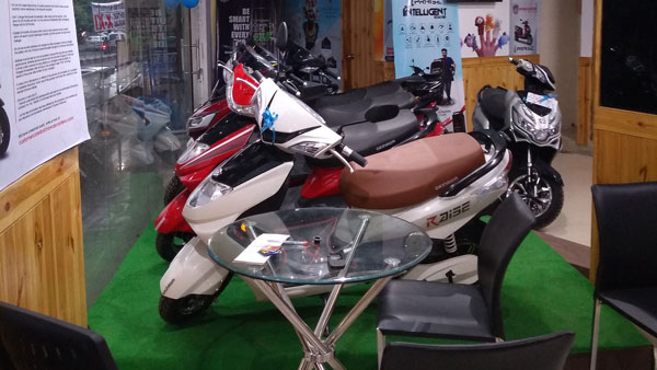 இந்தியாவில் அதிகளவில் விற்பனையாகும் எலக்ட்ரிக் ஸ்கூட்டர் பிராண்ட் எது தெரியுமா...? முழு விபரம் இதோ..