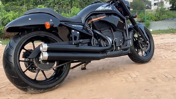 இந்தியன் பைக்காக மாறிய ராயல் என்ஃபீல்டு தண்டர்பேர்டு... இதற்கான செலவு தெரிஞ்சா மயக்கமே போட்ருவீங்க!