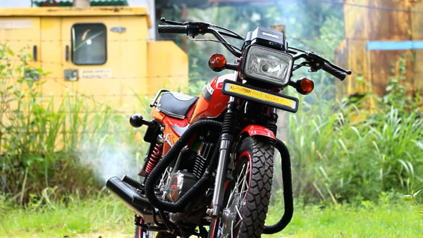 ஷோரூம் கண்டிஷனில் சுசுகி சமுராய்... இது எத்தனை ஆண்டுகள் பழைய பைக்குனு தெரிஞ்சா ஆச்சரியப்படுவீங்க..!