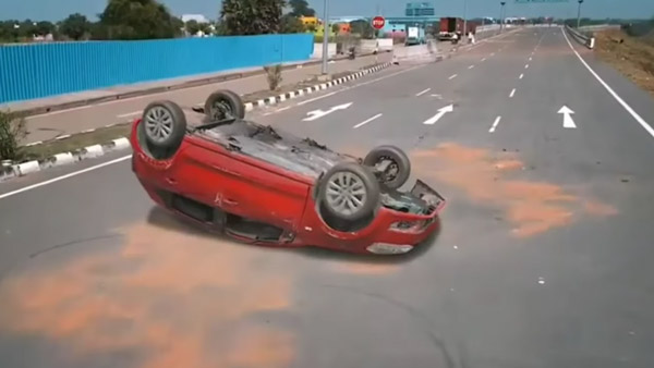 கேமிராக்கள் சுற்றியிருக்க காற்றில் பறந்த ஃபோக்ஸ்வேகன் போலோ... ஹாலிவுட்டை மிஞ்சிய சீன்... வீடியோ!