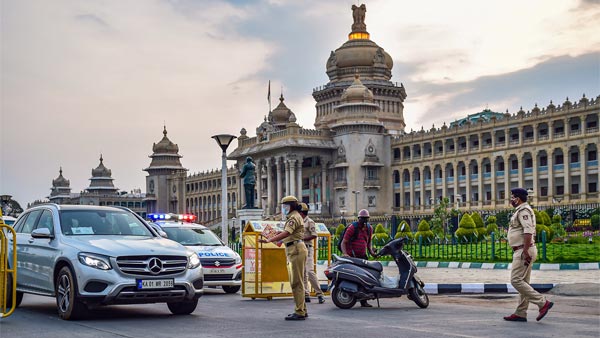 டிராபிக் ரூல்ஸ் மீறுபவர்களை வெச்சு செய்யும் போலீஸ்... 15,000 பேர் கொண்ட லிஸ்ட் ரெடி! சம்பவம் இருக்கு