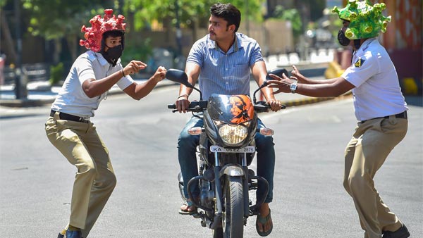 டிராபிக் ரூல்ஸ் மீறுபவர்களை வெச்சு செய்யும் போலீஸ்... 15,000 பேர் கொண்ட லிஸ்ட் ரெடி! சம்பவம் இருக்கு