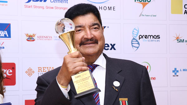 ஜனாதிபதிதானே இந்த காரை வச்சிருப்பாங்க!! மோசடி மன்னன் பிஆர் ஷெட்டியின் தலை சுற்ற வைக்கும் கார் கலெக்சன்...