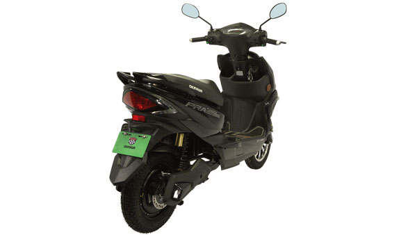 ஒகினவாவின் அசத்தலான ஆஃபர்!! 1 எலக்ட்ரிக் ஸ்கூட்டரை வாங்கினால் இன்னொன்றையும் ஓட்டி செல்ல வாய்ப்பு...