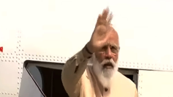 தண்ணீரில் இயங்கும் விமான சேவை, குஜராத்தில் தொடக்கம்!! வேற லெவல் திட்டங்களை கொண்டுவரும் மோடி