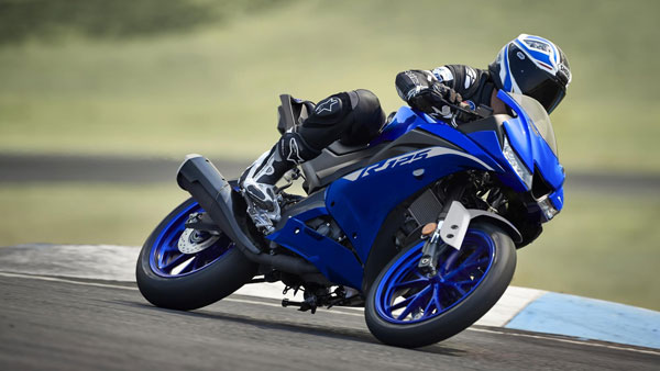 ஸ்டைலில் ஆர்15 பைக்கையே தோற்கடித்துவிடும், யமஹாவின் 2021 ஆர்125 மோட்டார்சைக்கிள்!!