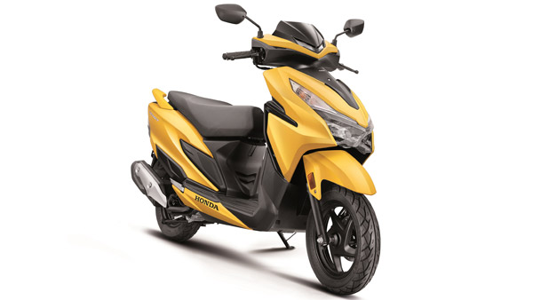 கடும் விற்பனையில் போட்டியில் ஹோண்டா- ஹீரோ மோட்டோகார்ப்!! பாதி இந்தியாவில் இந்த பிராண்ட்தான் முதலிடம்...