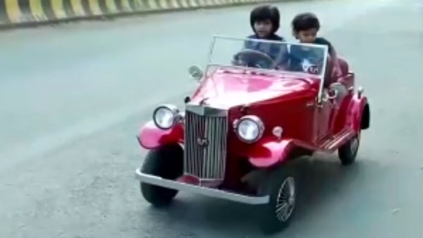 சீன தயாரிப்பு வேண்டாம்... மகளின் ஆசைக்காக குட்டி விண்டேஜ் காரை உருவாக்கிய தந்தை... சூப்பரா ஓடுது...