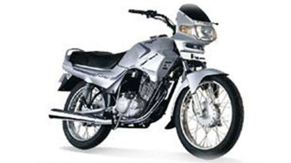 பஜாஜ் பல்சருக்கு தயாராகும் போட்டி! புதிய 125சிசி பைக்கை கொண்டுவரும் டிவிஎஸ், பெயர் என்ன தெரியுமா?