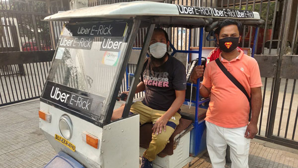 கார்களை விட குறைந்த நேரமே ஆகும்... மின்சார ரிக்ஸாக்களை அறிமுகம் செய்தது உபேர்... எங்கு தெரியுமா?