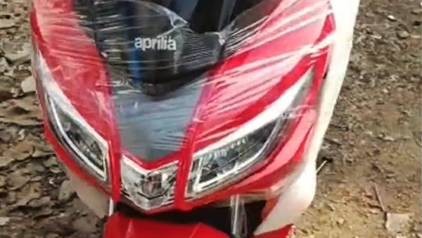 மேக்ஸி-ஸ்கூட்டருன்னா இப்படி இருக்கனும்!! ஷோரூமில் அப்ரில்லா எஸ்எக்ஸ்ஆர் 160...