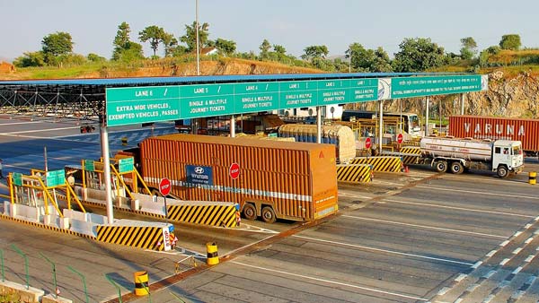 பராமரிப்பு இல்லாத மதுரவாயல்- வாலாஜா நெடுஞ்சாலை... 50% மட்டுமே சுங்க கட்டணம் வசூலிக்க நீதிமன்றம் உத்தரவு!