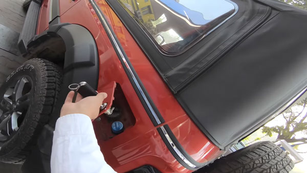 லிட்டருக்கு எவ்ளோ தருகிறது டீசல் எஞ்ஜின் மஹிந்திரா தார்... டெஸ்ட் செய்த நம்மில் ஒருவர்... ஆச்சர்யமான விடை உள்ளே!