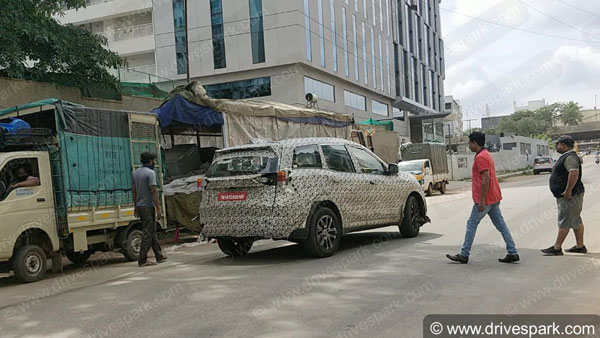 வாடிக்கையாளர்கள் நீண்ட காலமாக ஆவலுடன் காத்திருக்கும் மஹிந்திரா காரின் அறிமுக விபரம் கசிந்தது!
