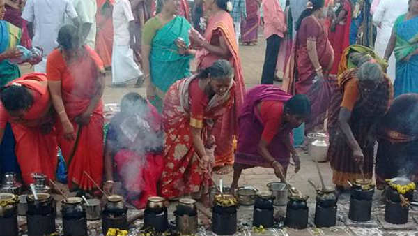 பொங்கலுக்கு குடும்பத்தோட சந்தோஷமாக காரில் சொந்த ஊர் போகணுமா?