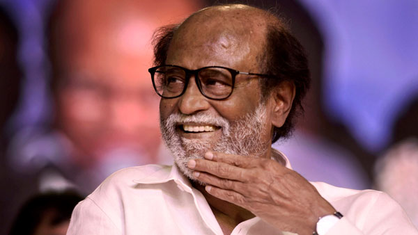 திடீரென வைரலாகும் சூப்பர் ஸ்டாரின் பழைய புகைப்படம்... அவரு பக்கத்துல இருக்க சொகுசு காரோட விலை, சிறப்புகள் என்ன தெரியுமா?