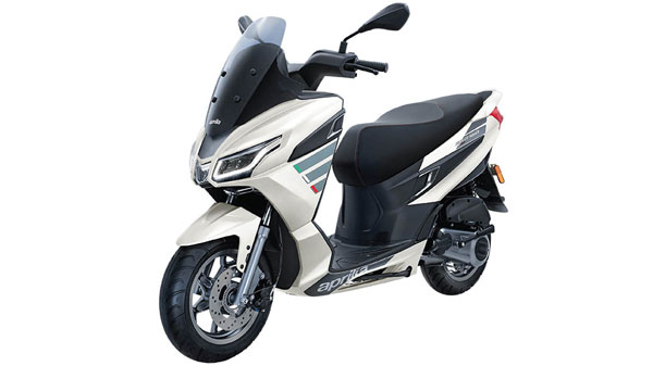ஏப்ரிலியா எஸ்எக்ஸ்ஆர்160 மேக்ஸி ஸ்கூட்டரின் டெலிவரி தொடங்கியது... வாடிக்கையாளர்கள் உற்சாகம்...