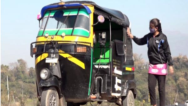 பார்ட்-டைம் ஆட்டோ டிரைவராக மாறிய 21 வயது இளம்பெண்... காரணம் தெரிந்தால் கண்டிப்பா பாராட்டுவீங்க...