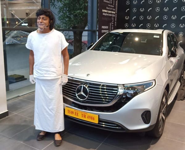 டொனால்டு டிரம்ப்பின் ரோல்ஸ் ராய்ஸ் காரை வாங்க முயற்சிக்கும் இந்திய நகைக்கடை உரிமையாளர்... யார்னு தெரியுமா?