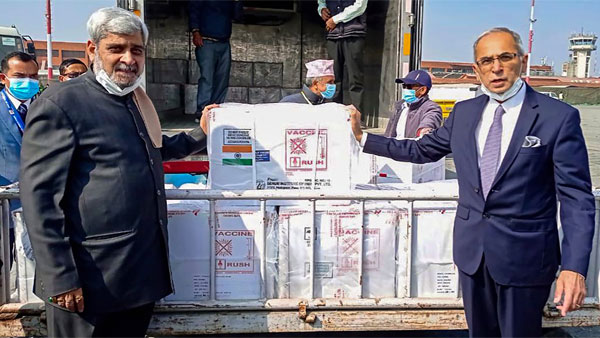 கோவிட்-19 தடுப்பூசிகளை பத்திரமாக விநியோகிக்க புதிய டிரக் அறிமுகம்... டாடாவை மிஞ்ச ஆளே இல்ல...