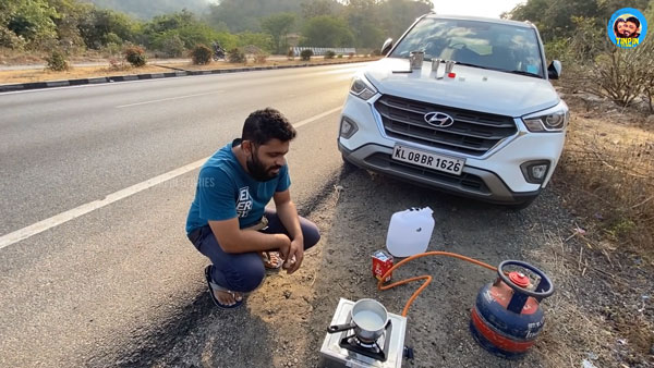 குறைந்த செலவில் படுக்கை அறையுடன் வீடாக மாறிய கார்... இந்தியா முழுவதும் பயணம் செய்யும் கேரள தம்பதி...